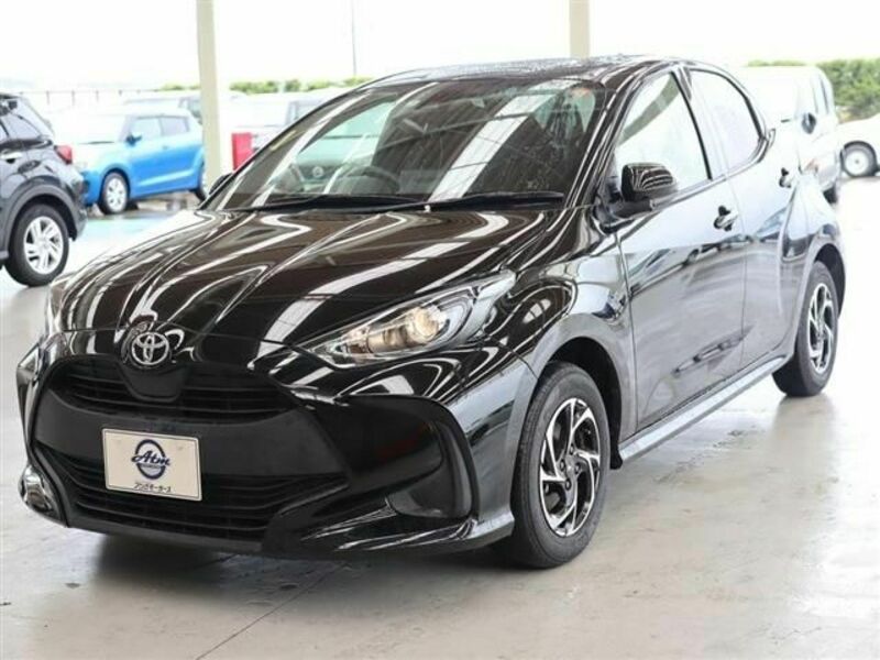 TOYOTA　YARIS