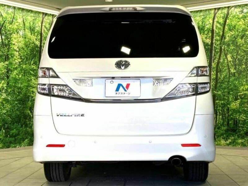 VELLFIRE-16