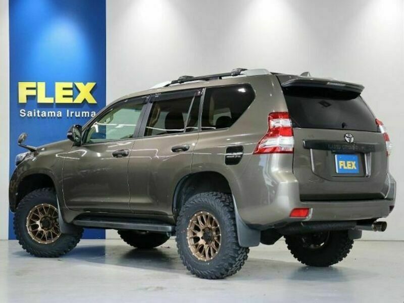 LAND CRUISER PRADO-2