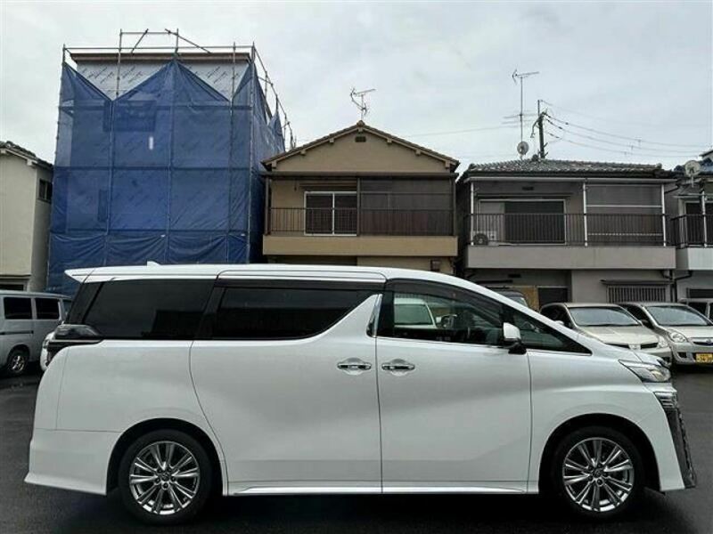 VELLFIRE-5