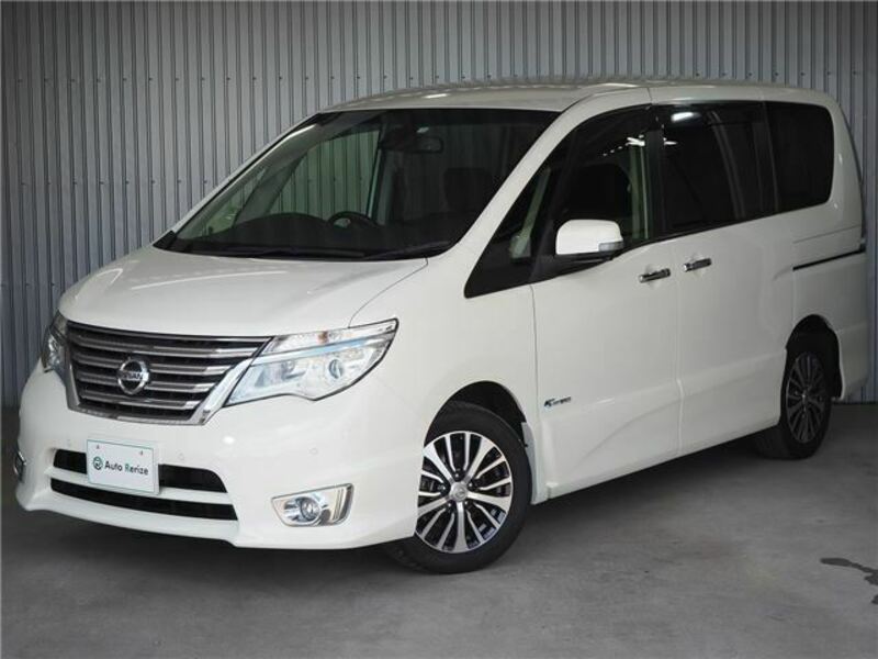 NISSAN　SERENA