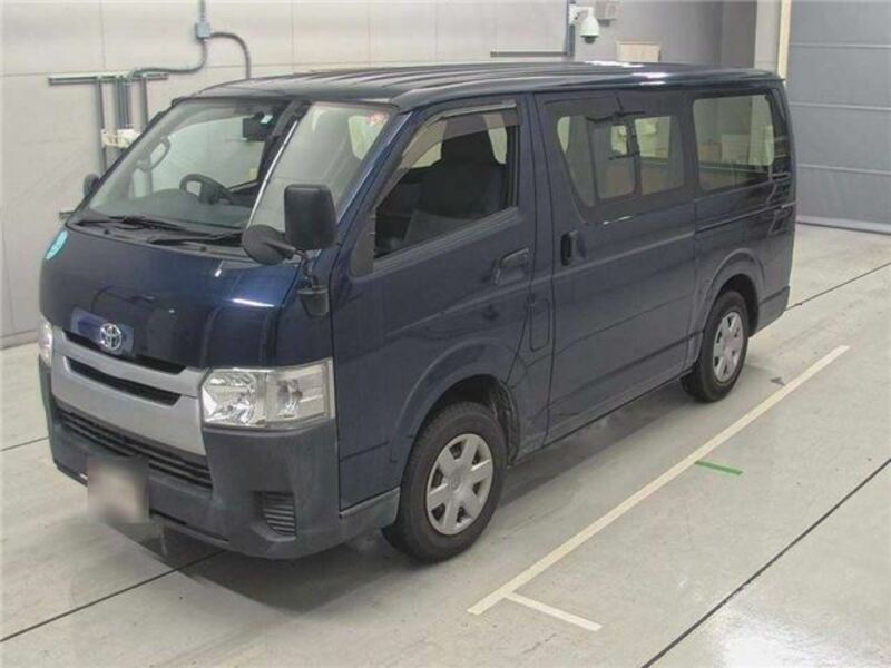 TOYOTA　HIACE VAN