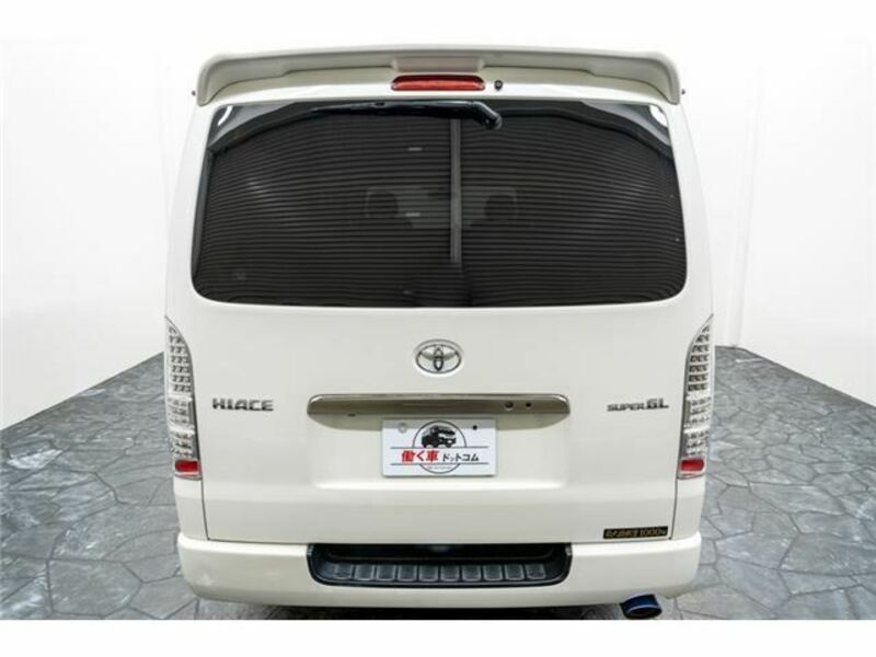 HIACE VAN-1