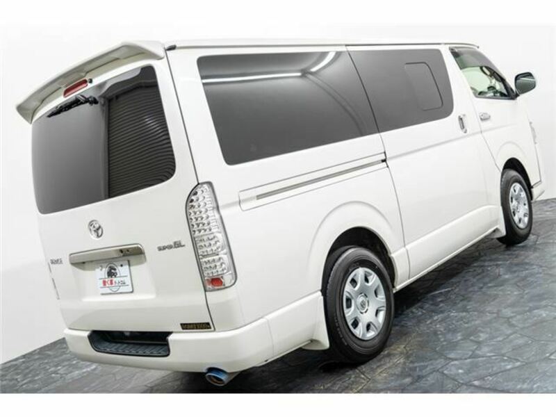 HIACE VAN-11