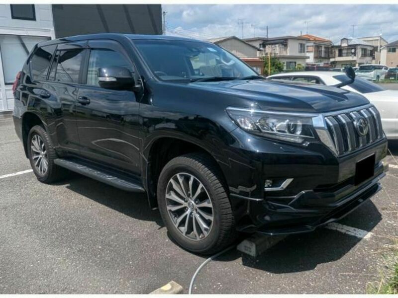 TOYOTA　LAND CRUISER PRADO