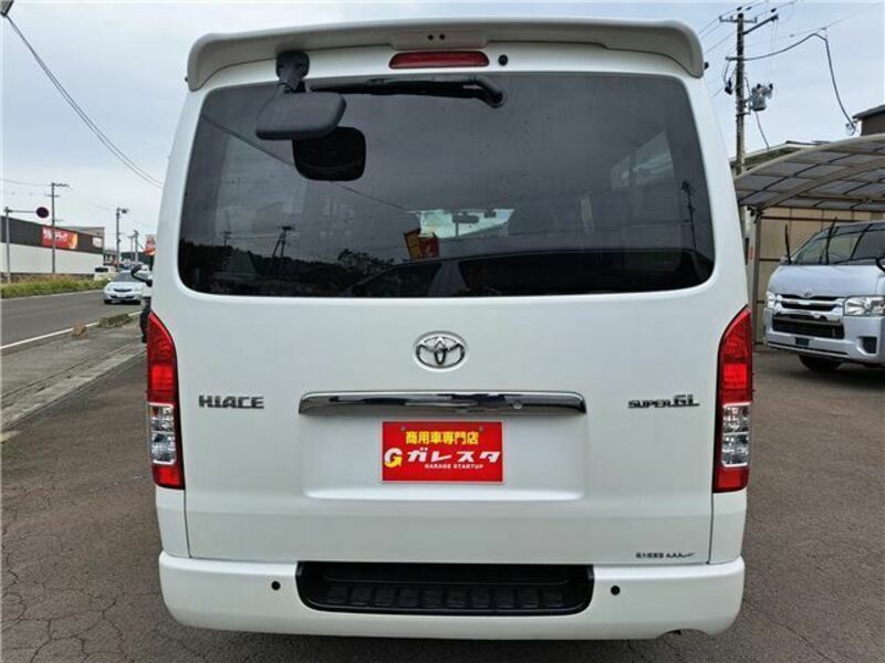 HIACE VAN-1