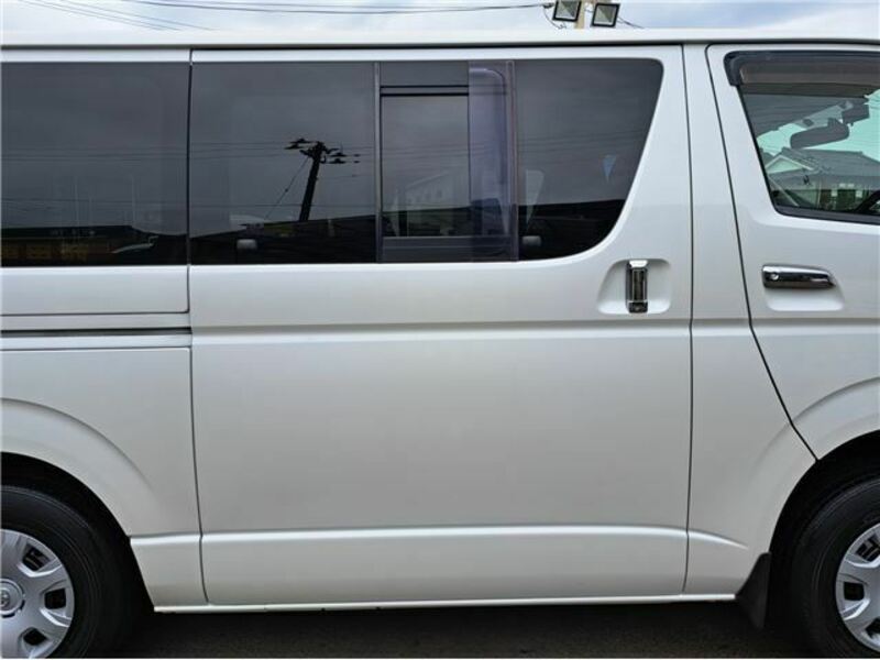 HIACE VAN-23