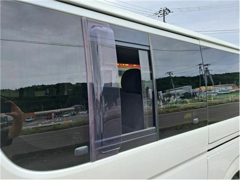 HIACE VAN-29