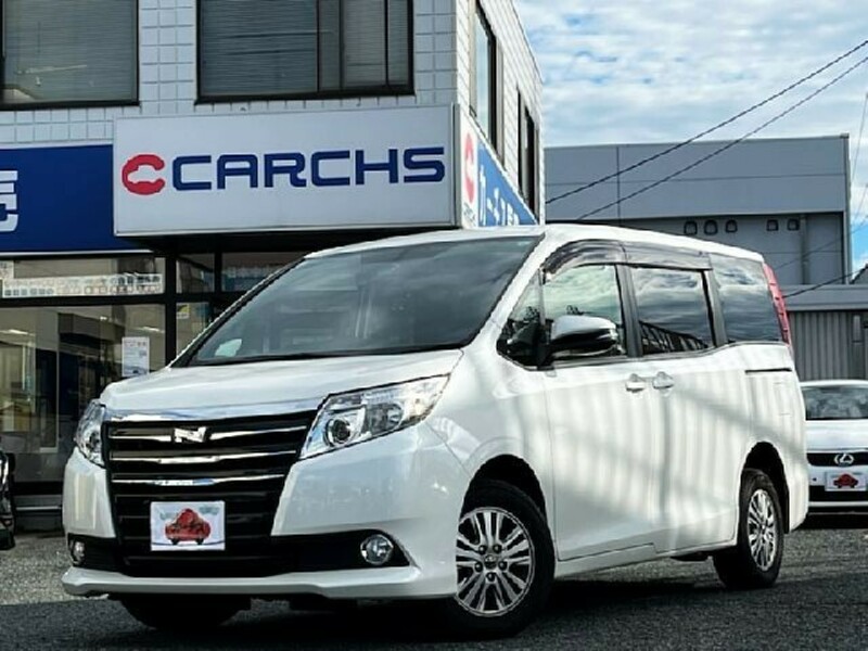 TOYOTA　NOAH