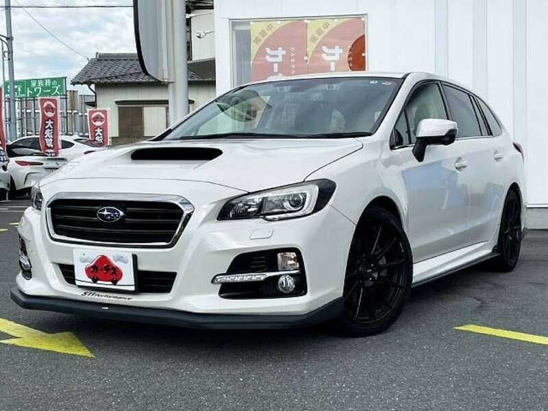 SUBARU　LEVORG