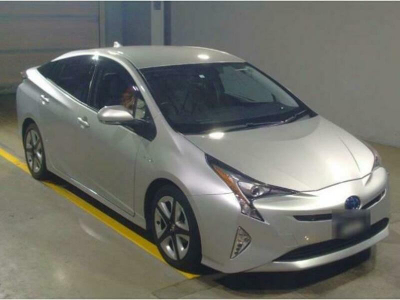 PRIUS-8