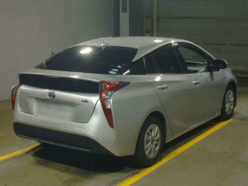 PRIUS-3