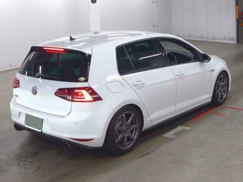 GOLF GTI-3