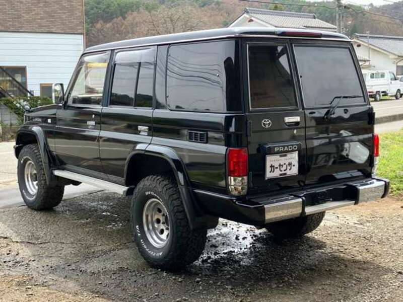 LAND CRUISER PRADO-5