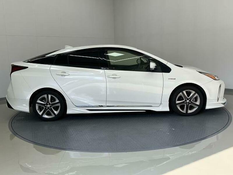 PRIUS-15