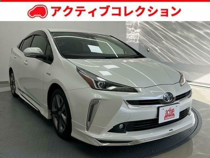 TOYOTA　PRIUS