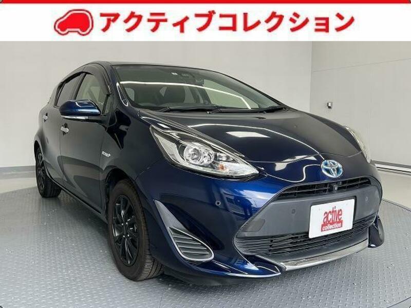 TOYOTA　AQUA