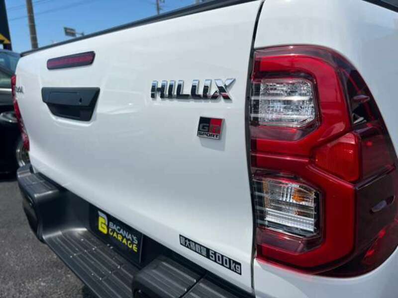 HILUX-7