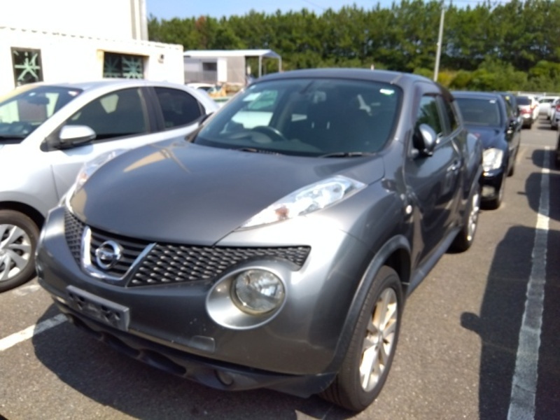 NISSAN　JUKE