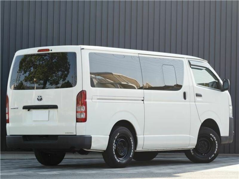 HIACE VAN-8