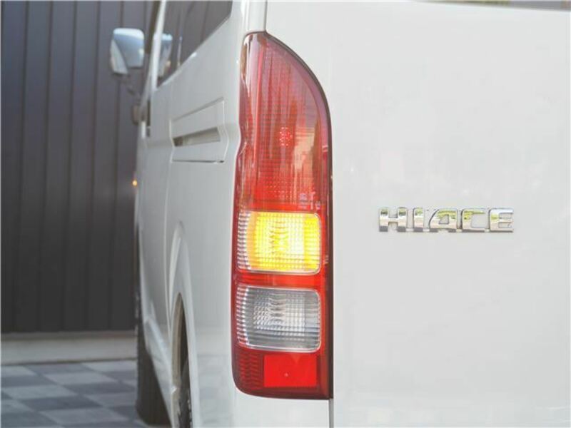 HIACE VAN-38