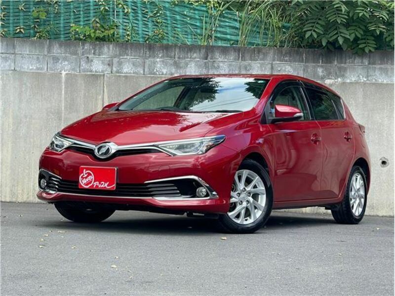 TOYOTA　AURIS