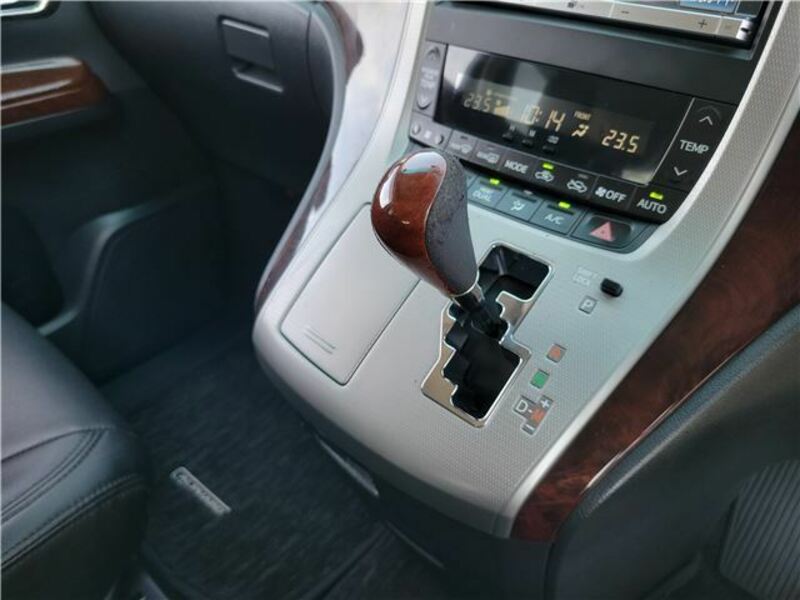 ALPHARD-10