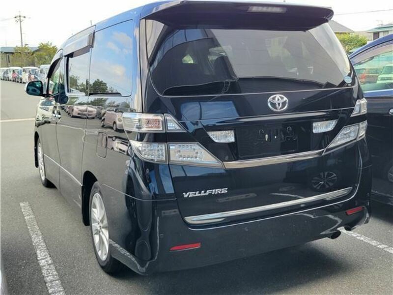 VELLFIRE-1