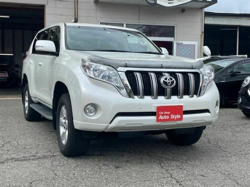 TOYOTA　LAND CRUISER PRADO