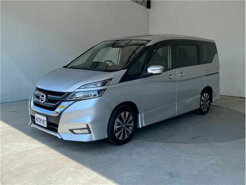 NISSAN　SERENA