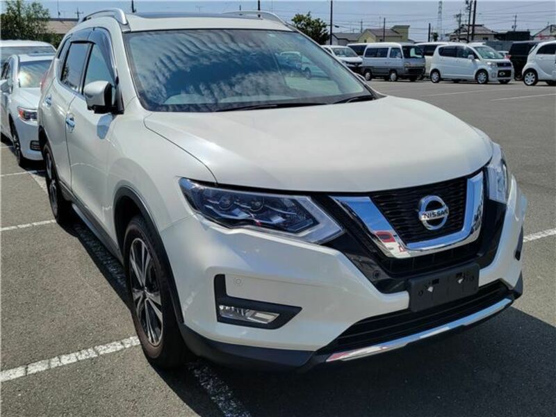 NISSAN　X-TRAIL