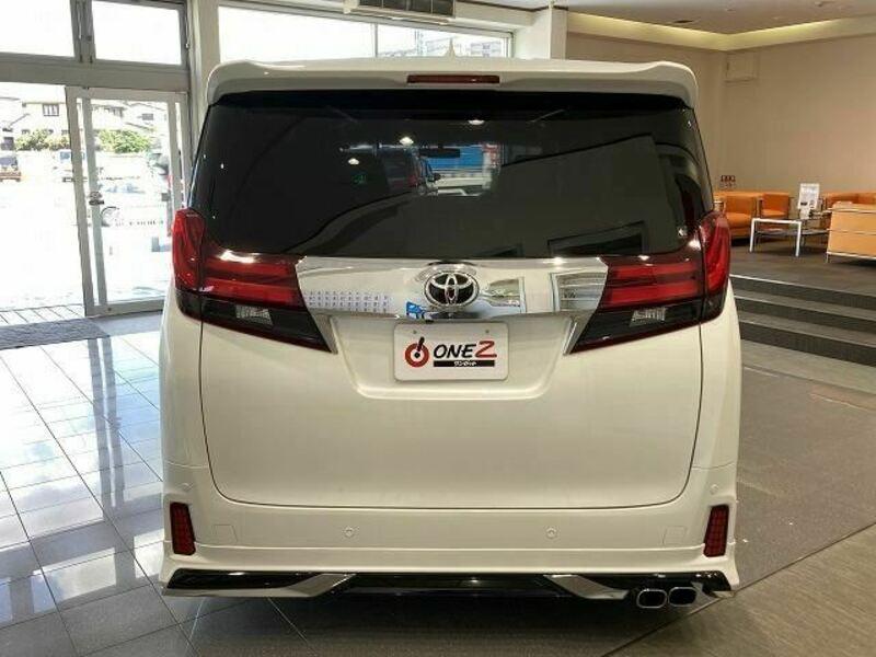 ALPHARD-12