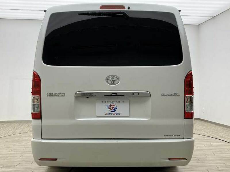 HIACE VAN-12