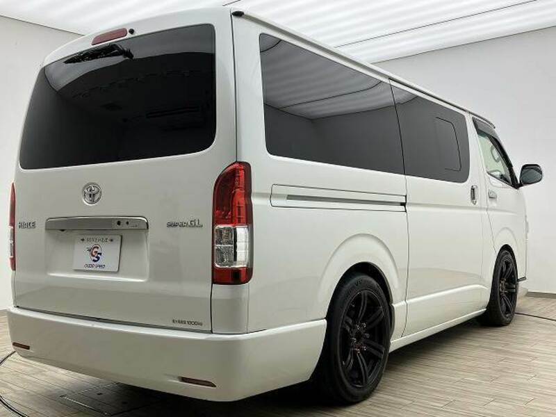 HIACE VAN-15