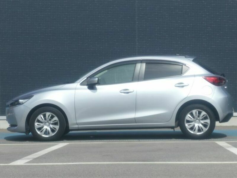 MAZDA2-14