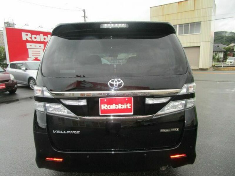 VELLFIRE-8