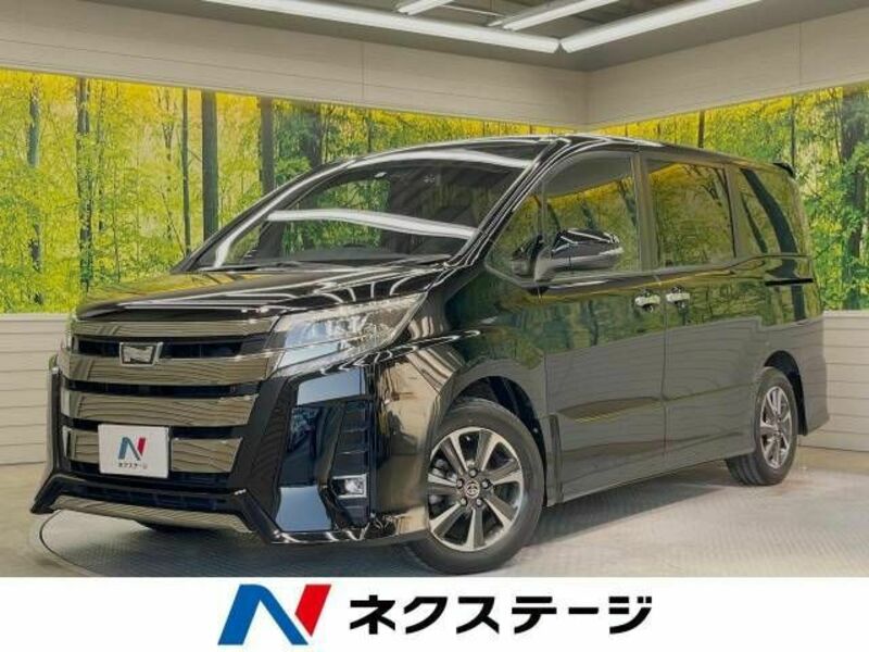 TOYOTA　NOAH