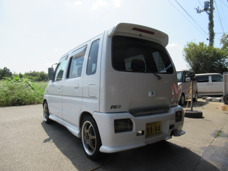 WAGON R-12