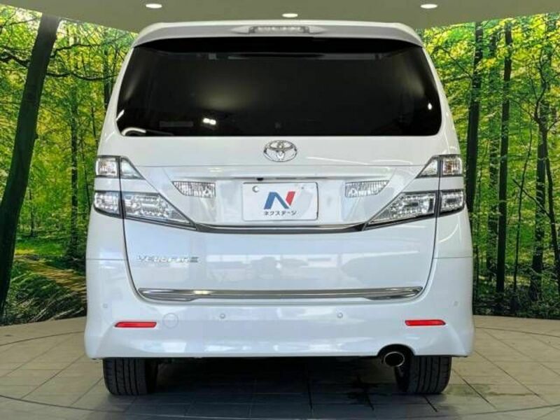 VELLFIRE-15