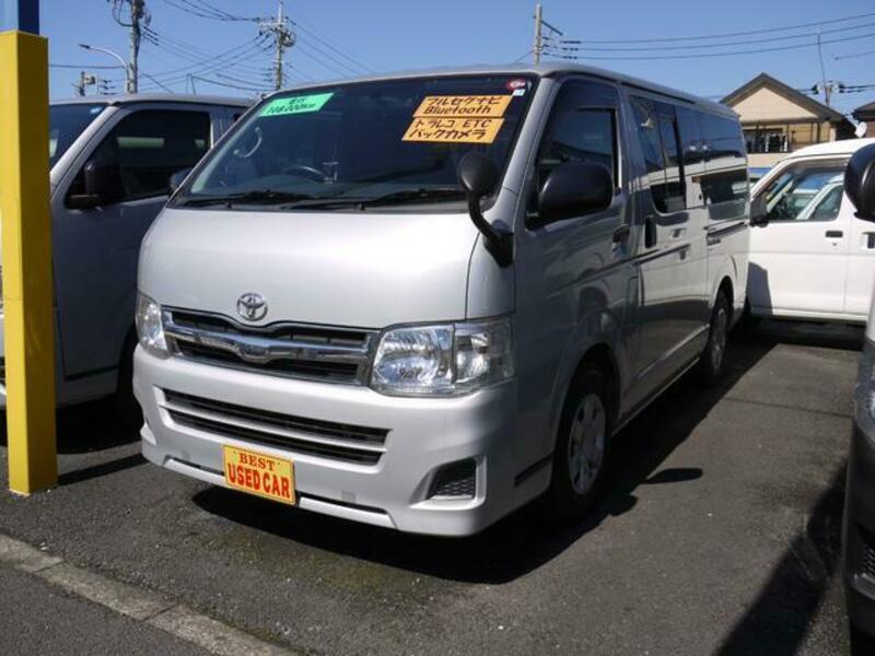 TOYOTA　HIACE VAN