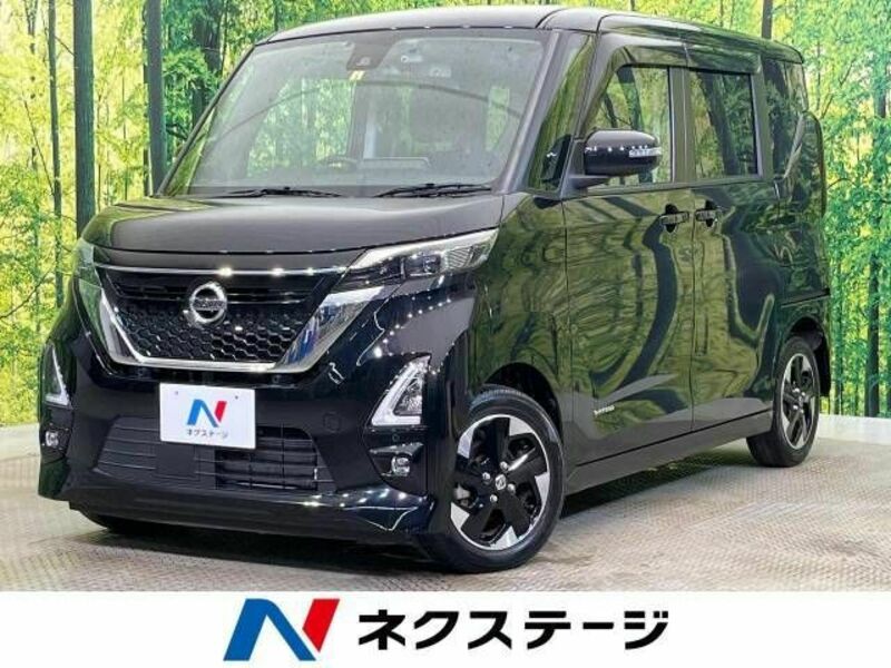 NISSAN　ROOX