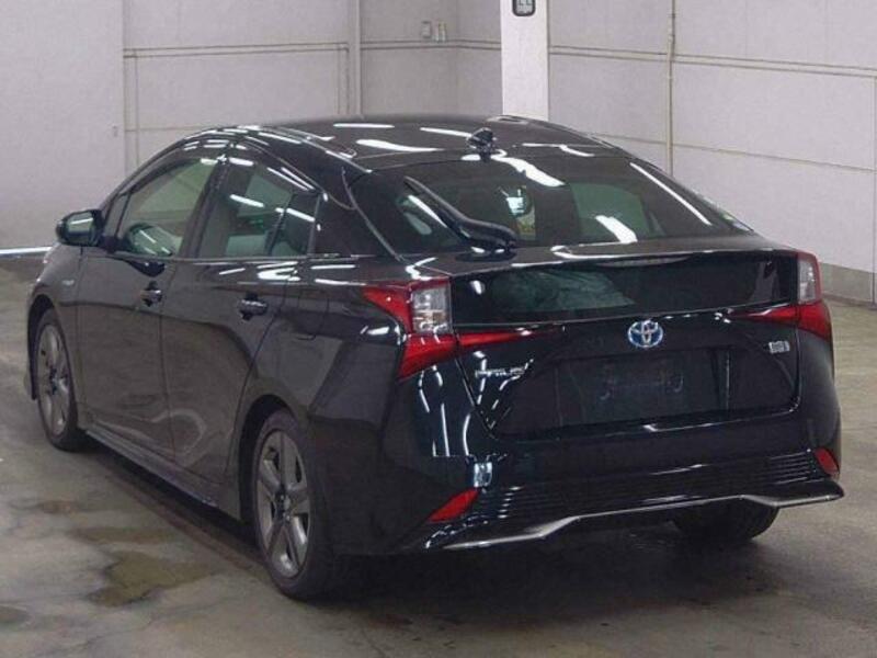 PRIUS-4