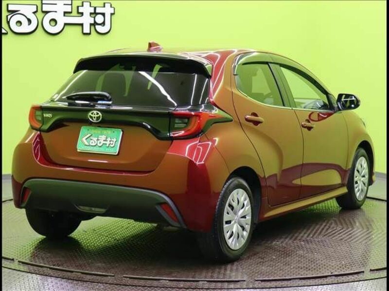 YARIS-1