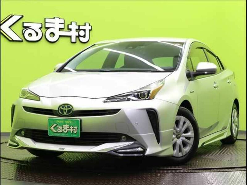 TOYOTA　PRIUS