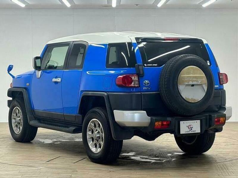 FJ CRUISER-16