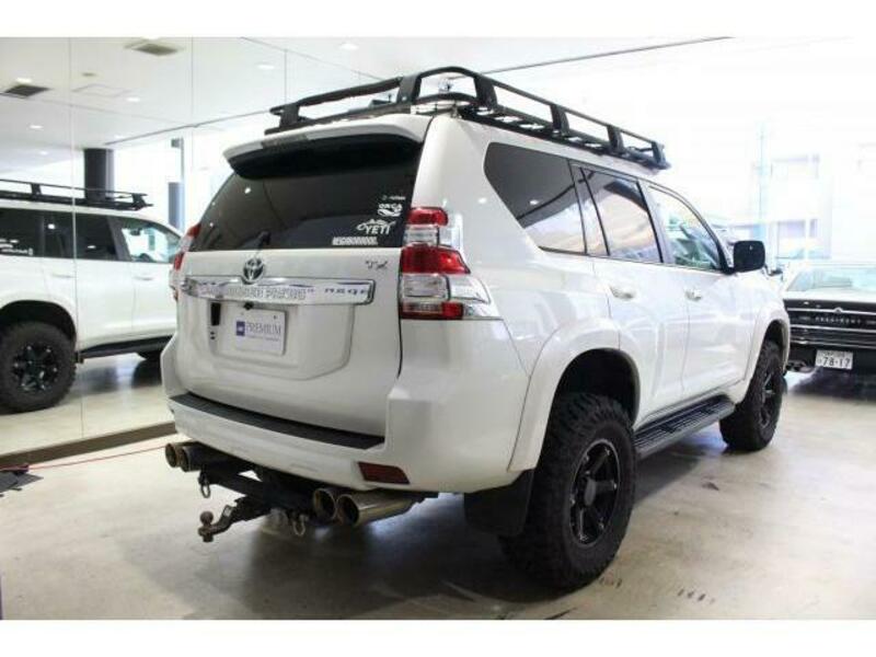 LAND CRUISER PRADO-1