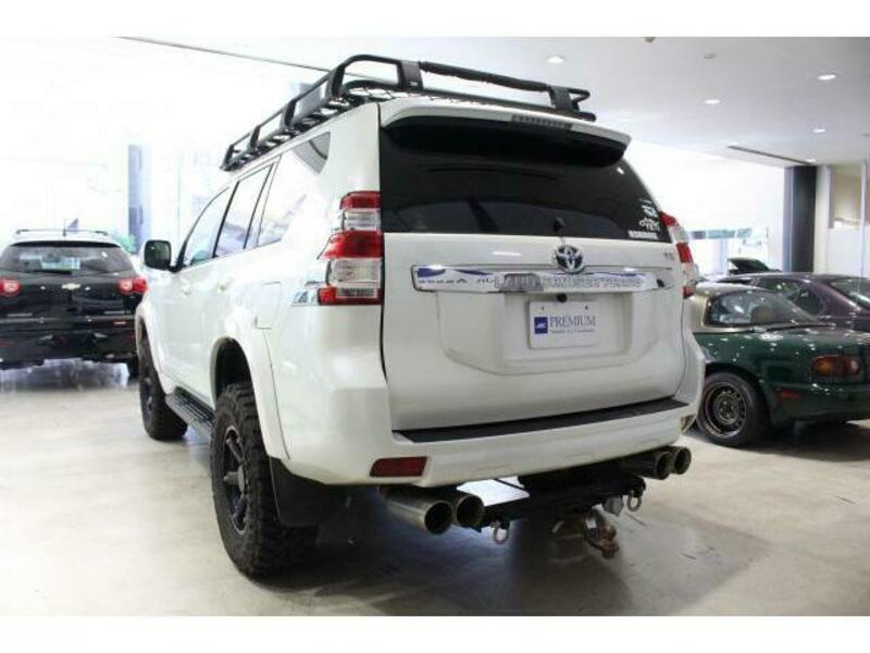 LAND CRUISER PRADO-11