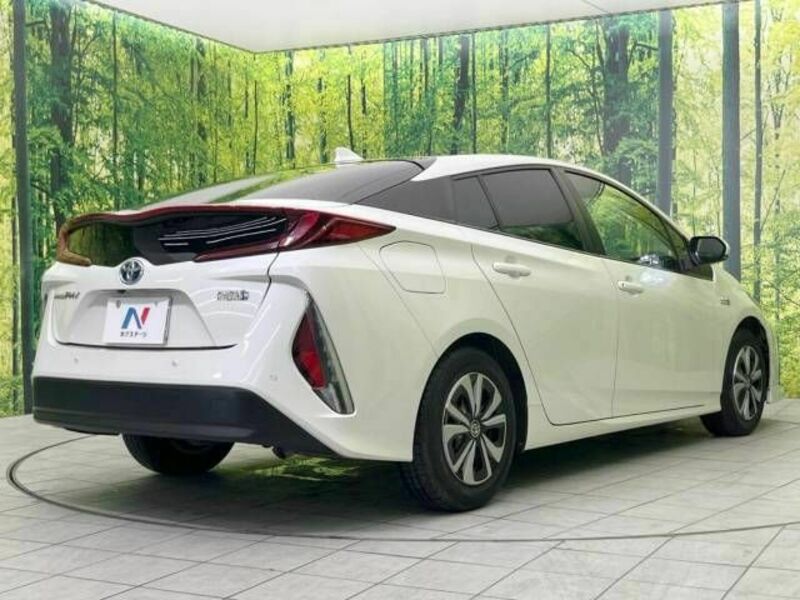 PRIUS PHV-17