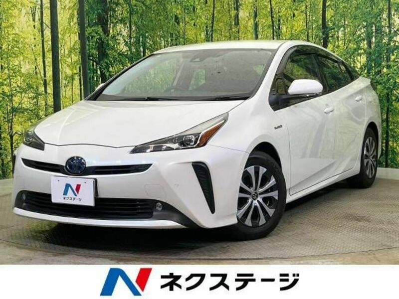 TOYOTA　PRIUS