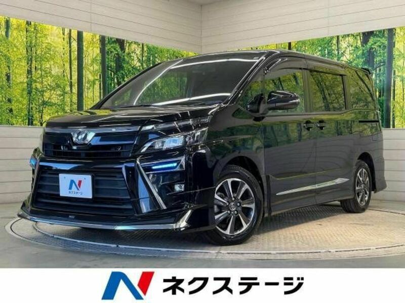 TOYOTA　VOXY